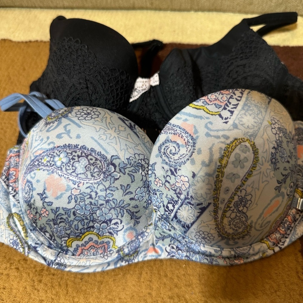 3 bras - Picture 3 of 6